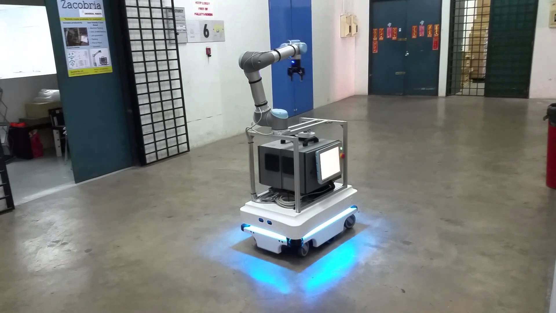 Robot armoire plieur de linge FoldiMate - AdopteUnRobot